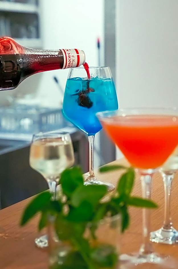 Silver Beach Hotel & Apartments