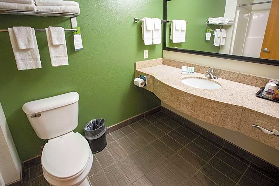 Sleep Inn & Suites Conference Center Eau Claire North