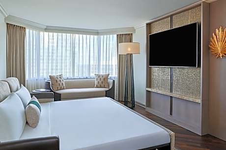 Buckhead & Peachtree Suite, 1 Bedroom Suite, 1 King