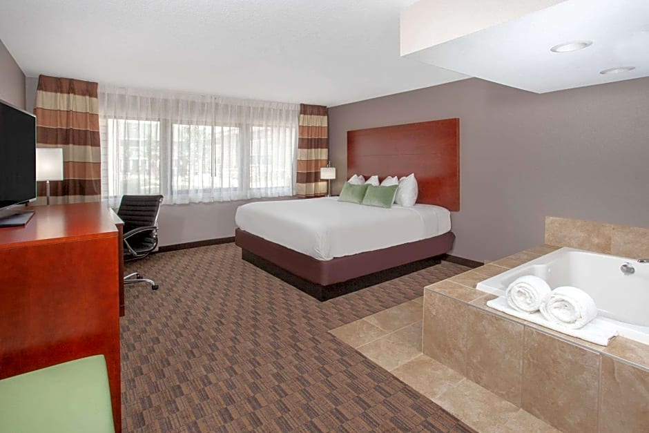 Wyndham Garden Fort Wayne