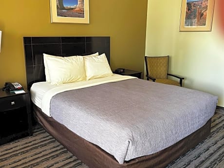 1 Queen Bed, Nonsmoking