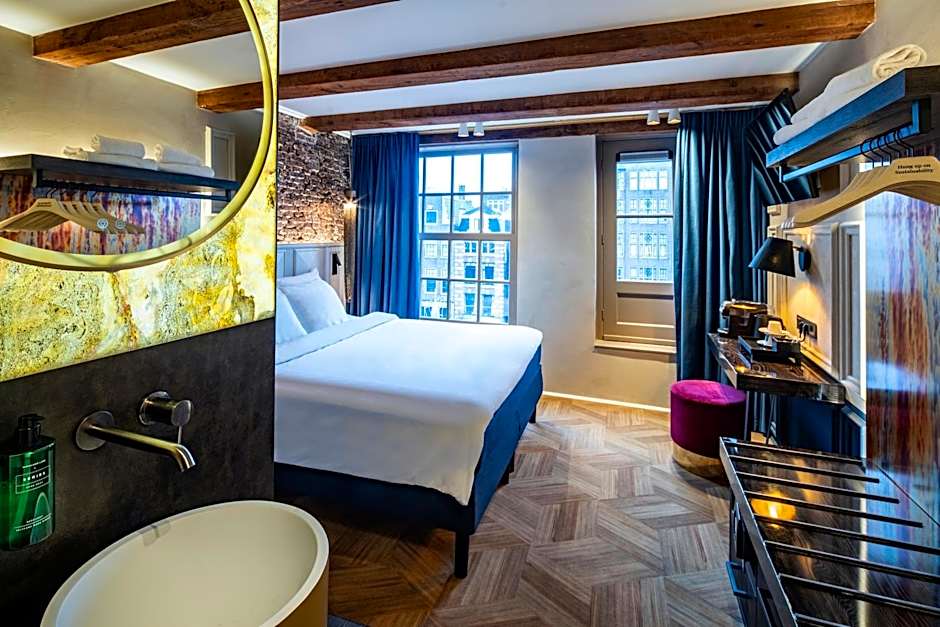 Mister Highland Hotel
