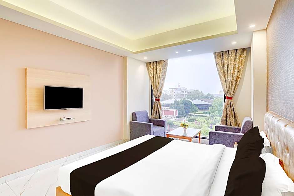 Palette Hotel Nisarga by Sunday Bhopal