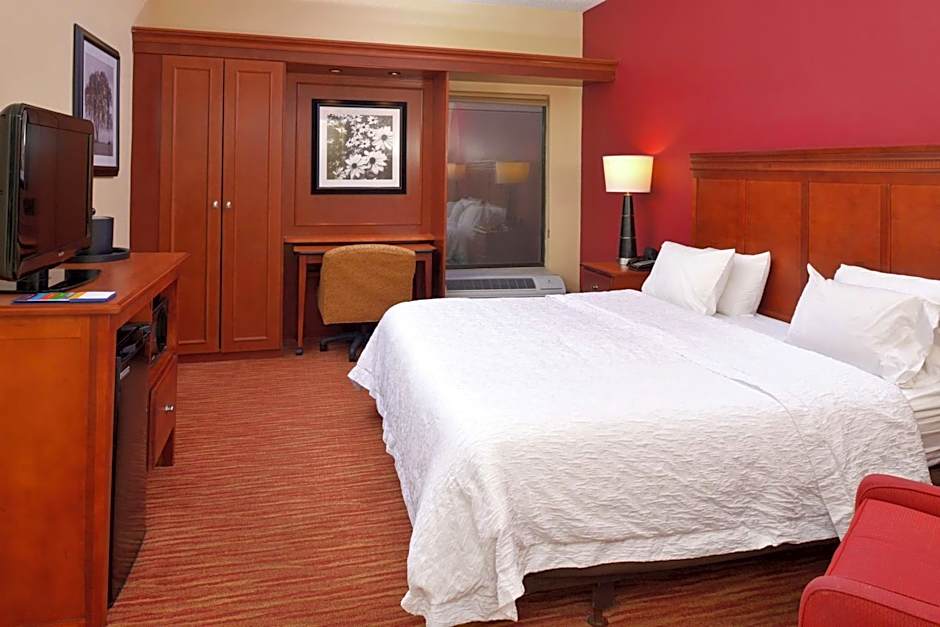 Hampton Inn By Hilton Columbus-East