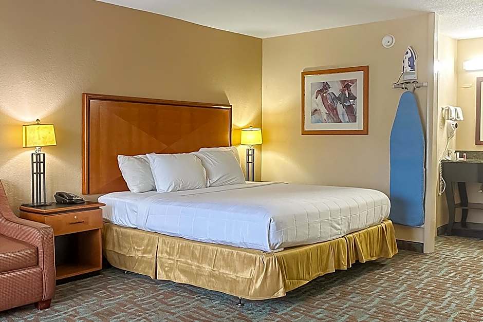 OYO Hotel Harriman near I-40