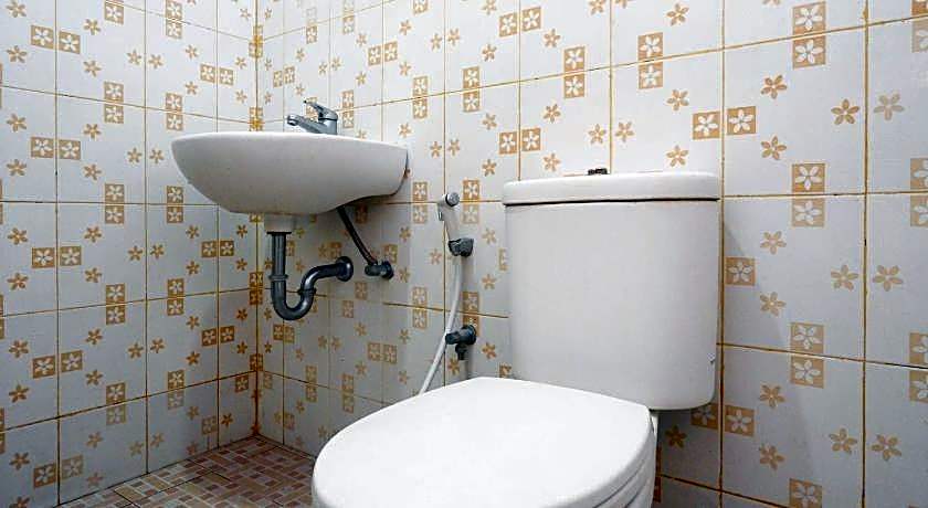 Urbanview Hotel Platinum Parepare