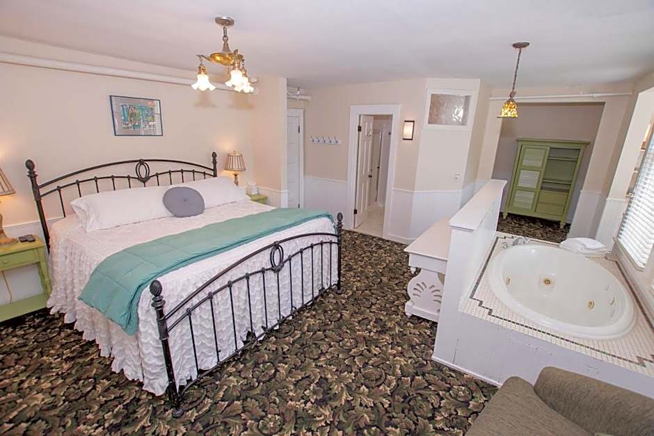 Terrace Inn and 1911 Restaurant