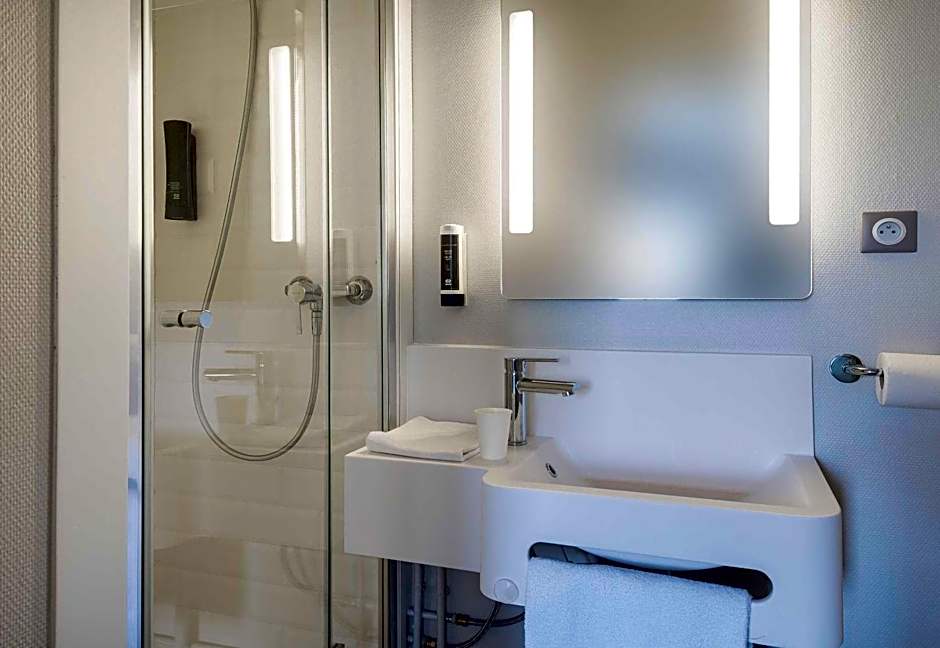B&B HOTEL Angers 1 Beaucouze