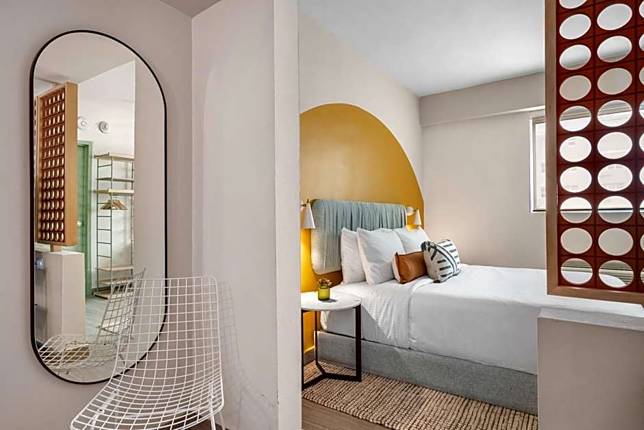 HiBird- Apartment and Suites Hotel