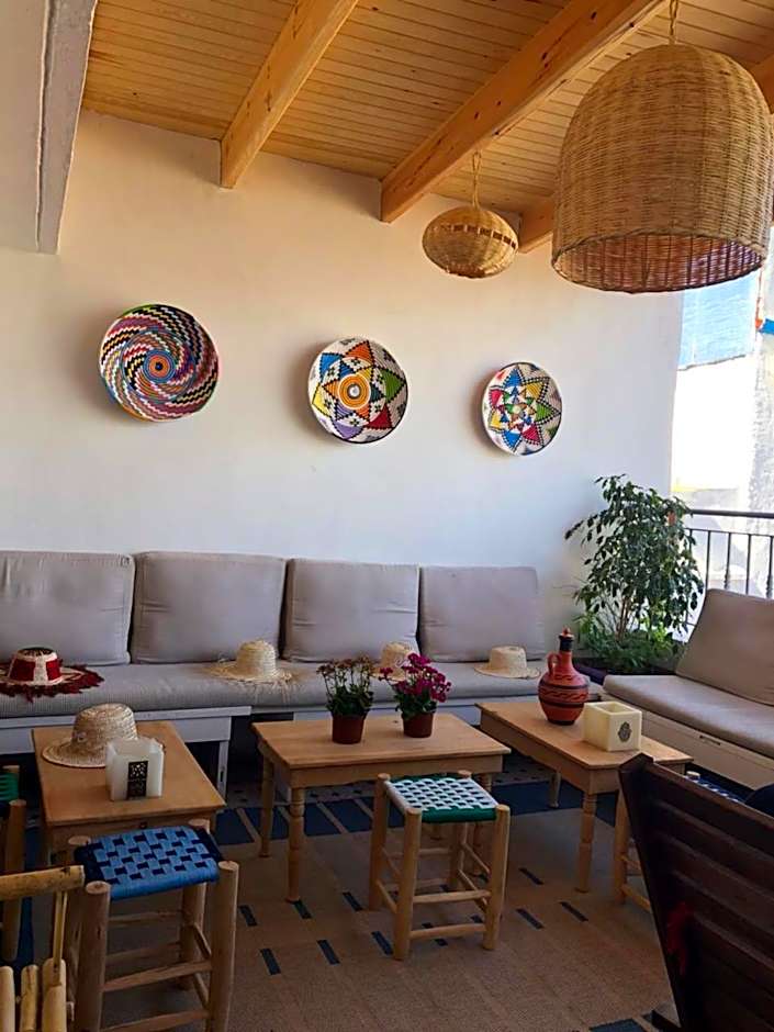 Art Riad Au Bord De La Mer