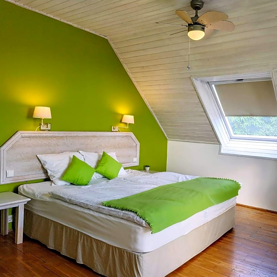 BELYSIUM Bed & Breakfast Panzió