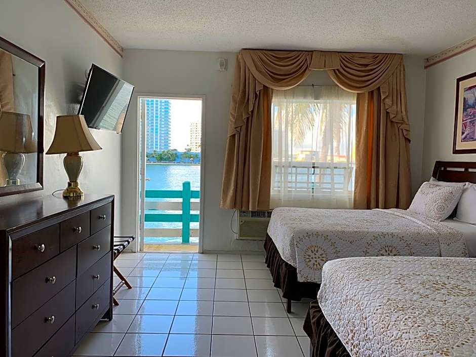 International Inn on the Bay