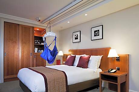 1 Double Bed Wheelchair Accessible Non-Smoking