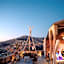 Nomads Hotel
