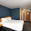 Holiday Inn Express Warwick - Stratford-upon-Avon By IHG