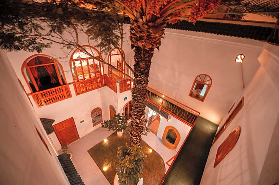 Riad O LY