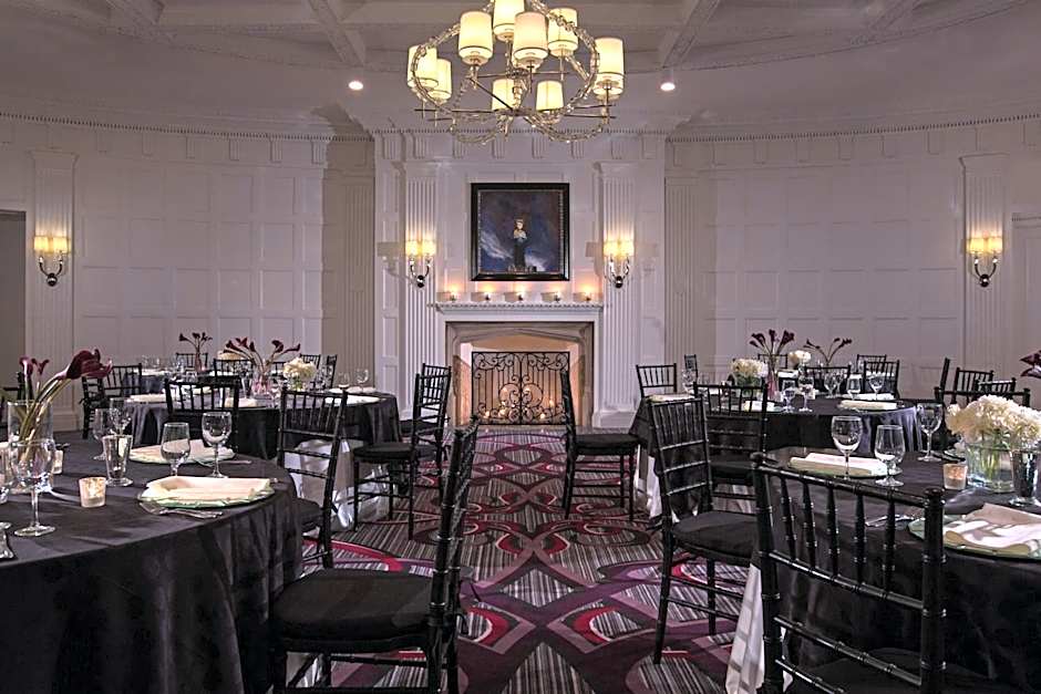 Courtyard by Marriott Boston Downtown