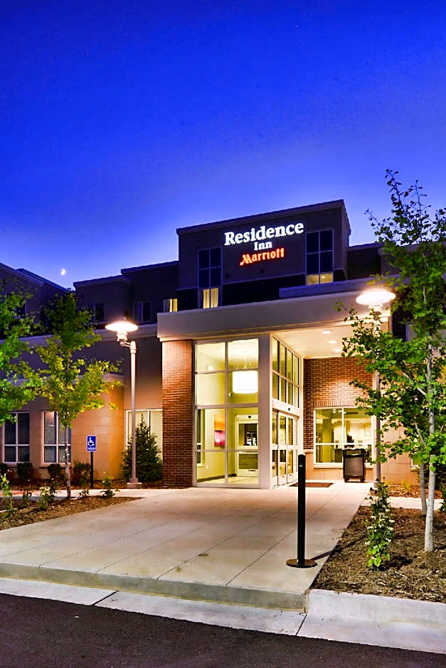 Residence Inn by Marriott Omaha Aksarben Village