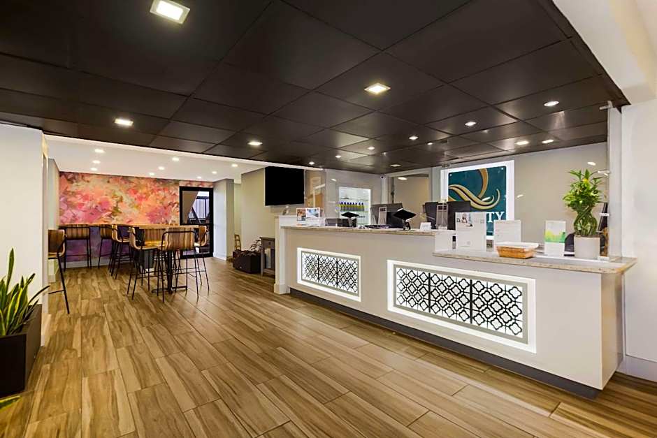Quality Inn Coliseum