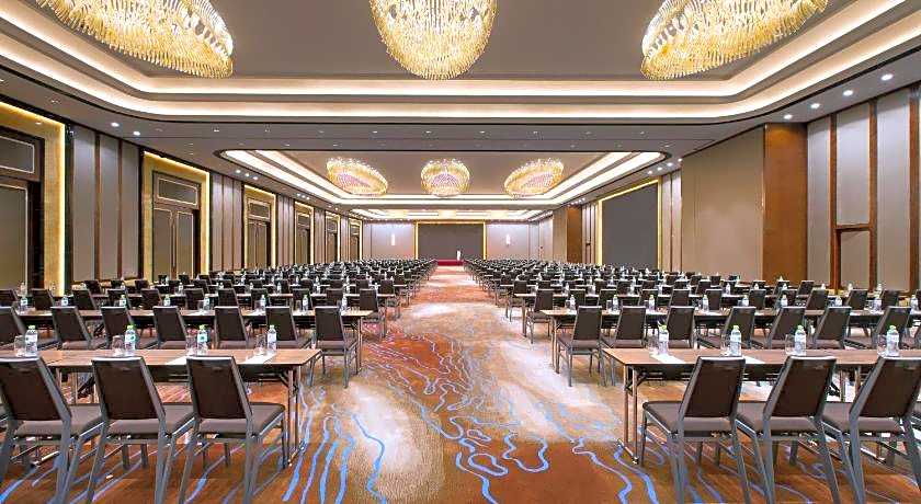 Sheraton Zhanjiang Hotel