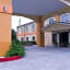 Americas Best Value Inn & Suites-Bush Intl Airport