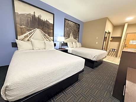 Queen Room with Two Queen Beds - Non-Smoking