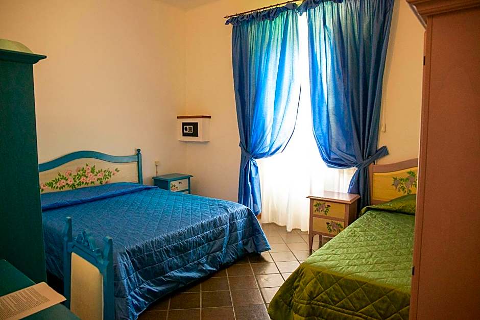 La Villetta Food & Drink Rooms for Rent - No Reception -