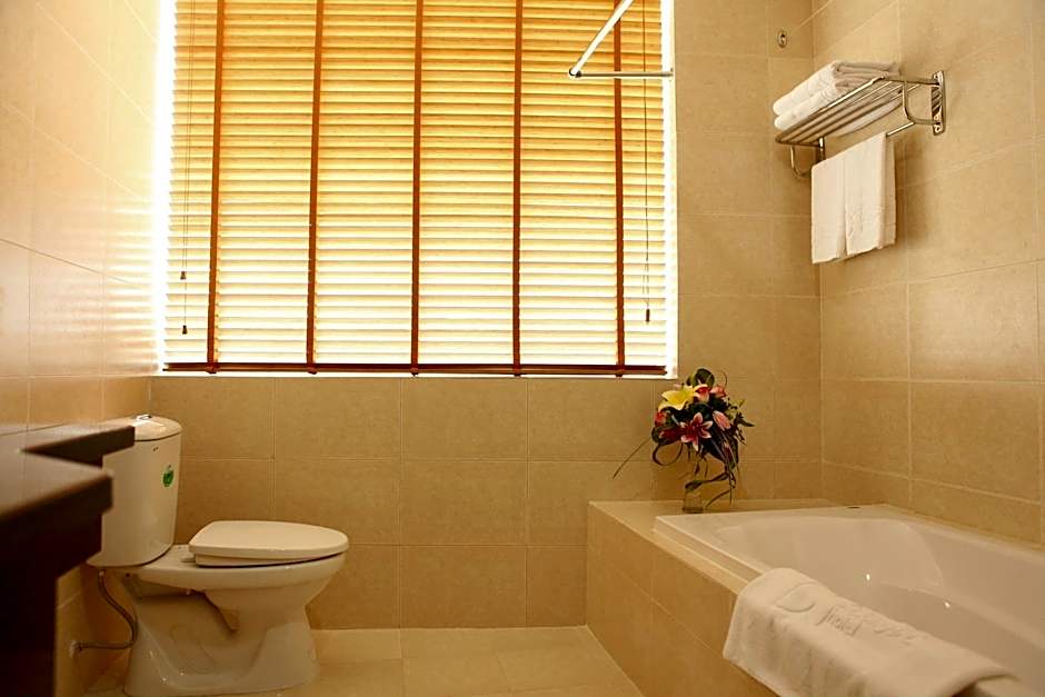 Ha Long DC Hotel