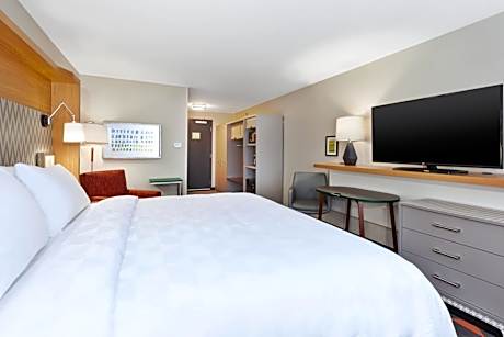 Deluxe King Room - Hearing Accessible with Bath Tub/Non-Smoking