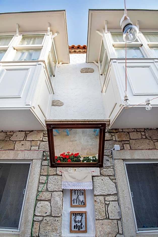 Monat Otel Alacatı