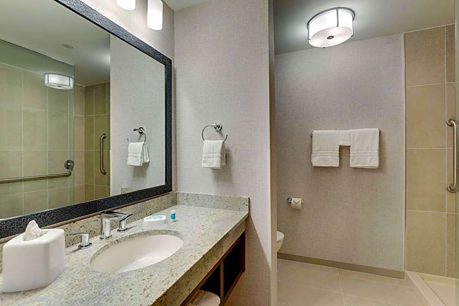 Drury Plaza Hotel Savannah Pooler – Pooler, GA