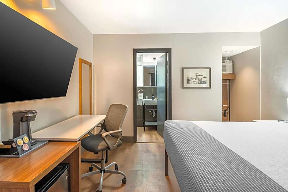 La Luna Inn, an Ascend Collection Hotel