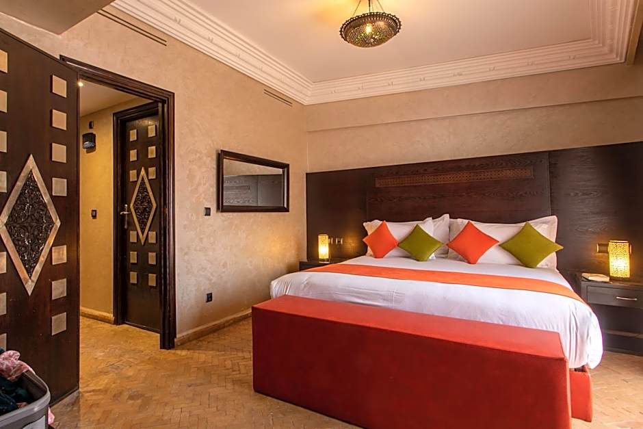 Dellarosa Boutique Hotel