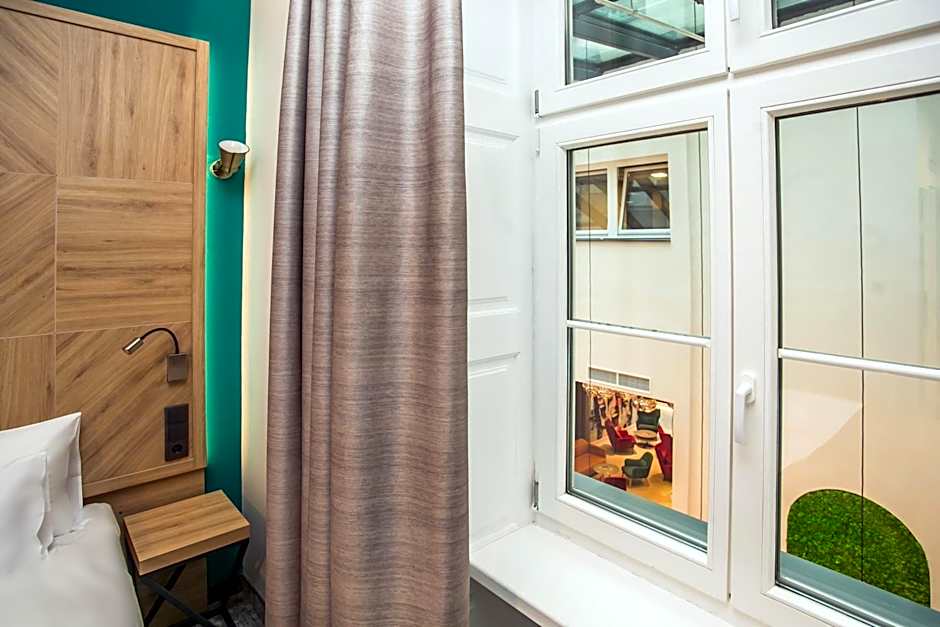 T62 Hotel