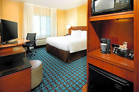 King Room with Bathtub - Mobility Access/Hearing Accessible