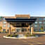 Holiday Inn Express and Suites Kalamazoo West