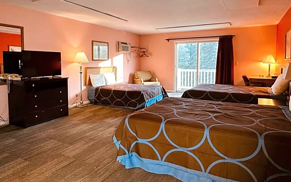 AmeriVu Inn & Suites - St Croix Falls
