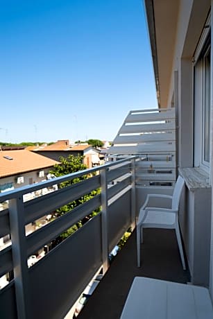 Triple Room with Balcony