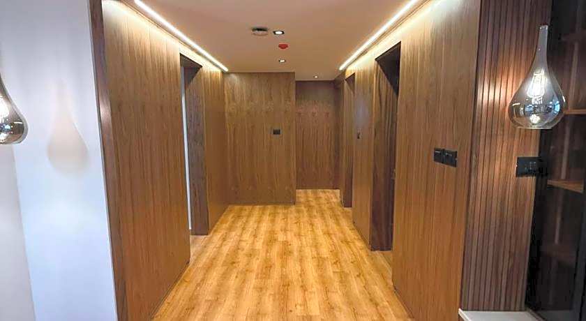 Prestige Hotel Suites