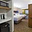 Holiday Inn Express Hotel & Suites Manchester Conference Center By IHG