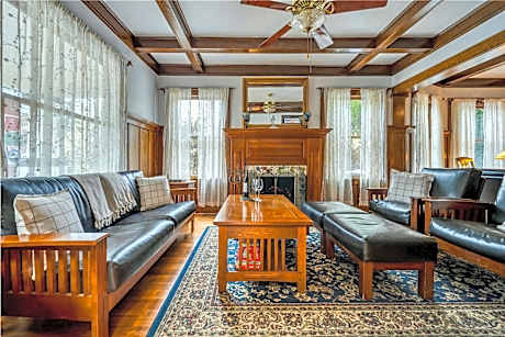 Eight-Bedroom House