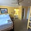 Inn the Clouds Hostel & Inn