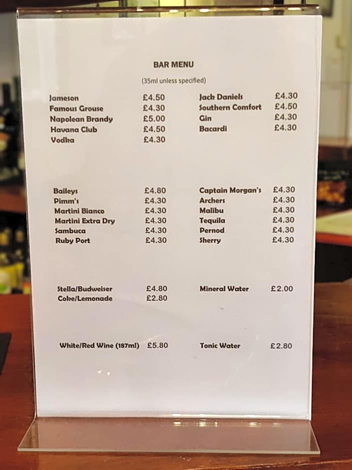 Wentworth House - Free Parking