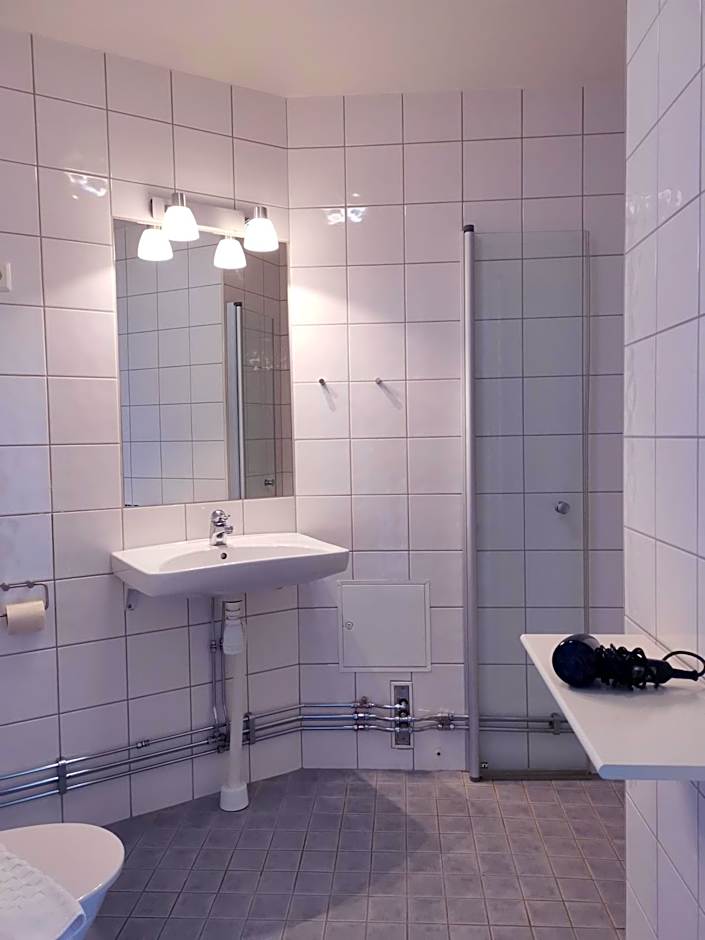 2Home Hotel Apartments