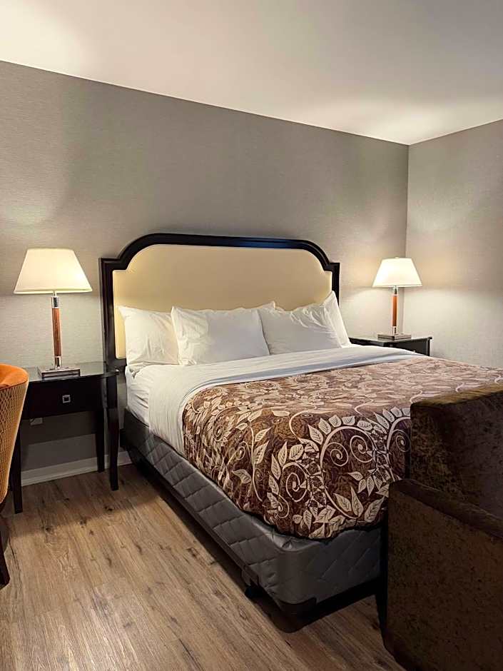 Big Bird Inn Wawa, SureStay Collection by Best Western