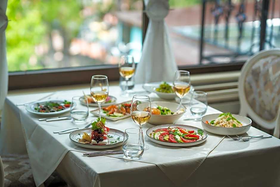 Maxi Park Hotel & Spa