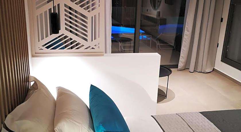 Zoes Hotel Studios
