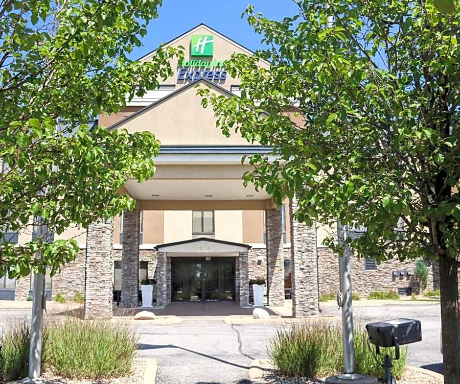 Holiday Inn Express Cedar Rapids - Collins Road By IHG