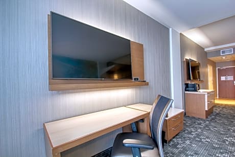 King Suite, Suite, 1 King, Sofa bed