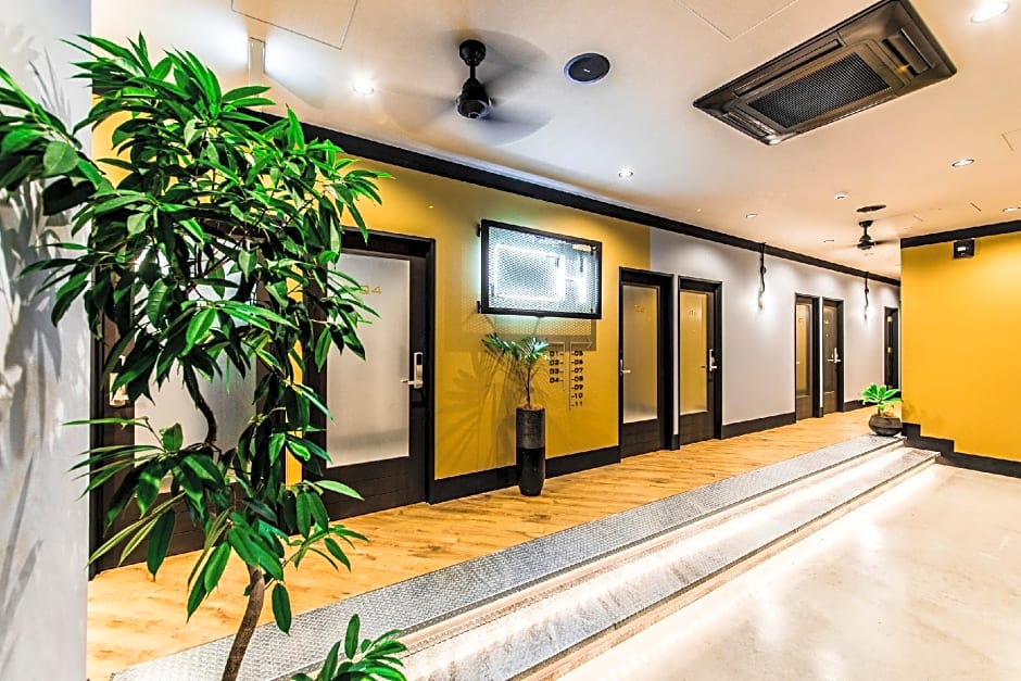 H Hotel
